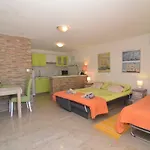 Zia * Petrčane