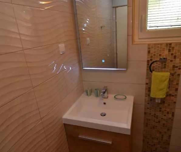 Zia Lägenhet Petrcane