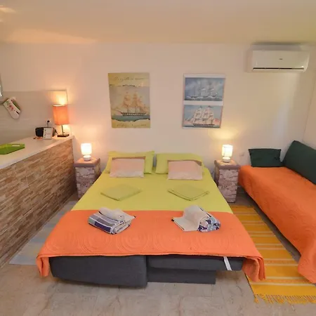 Zia Apartment